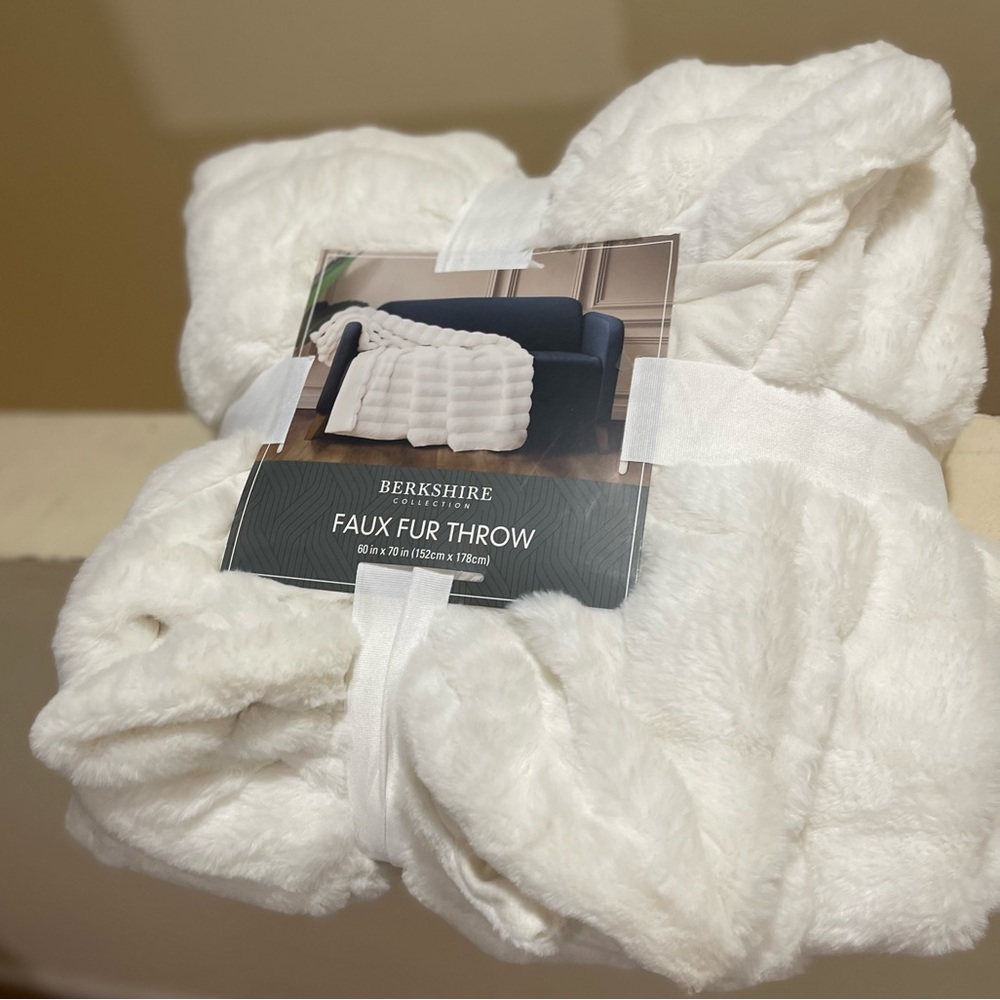 - Berkshire Faux Fur Throw